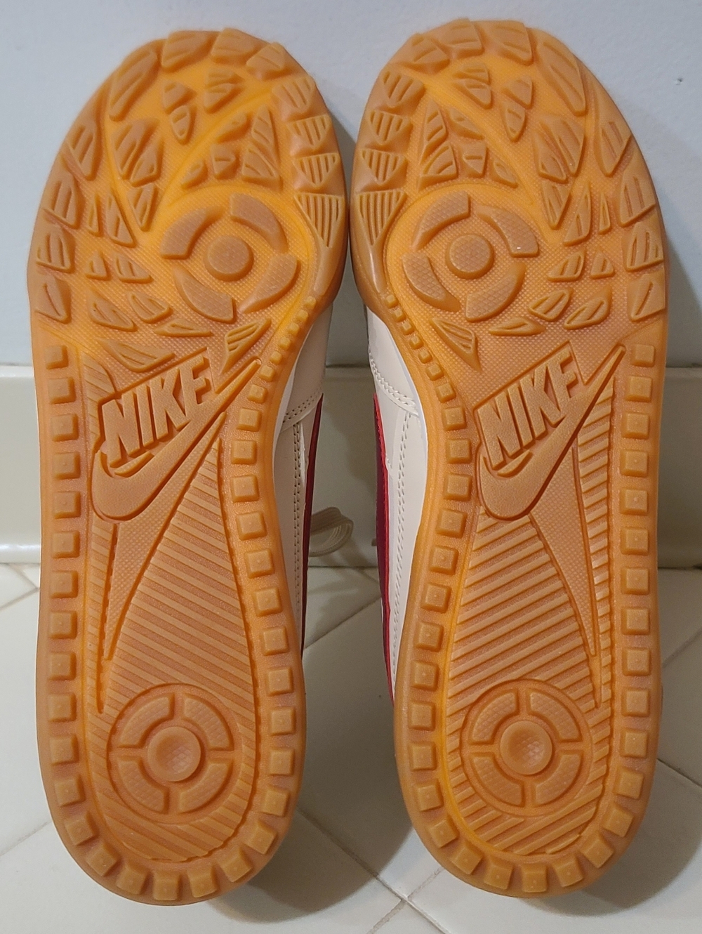 Nike Terra Manta Sanddrift Gum Light Brown Sail Noble Red Women's Size 10 - Picture 8 of 8